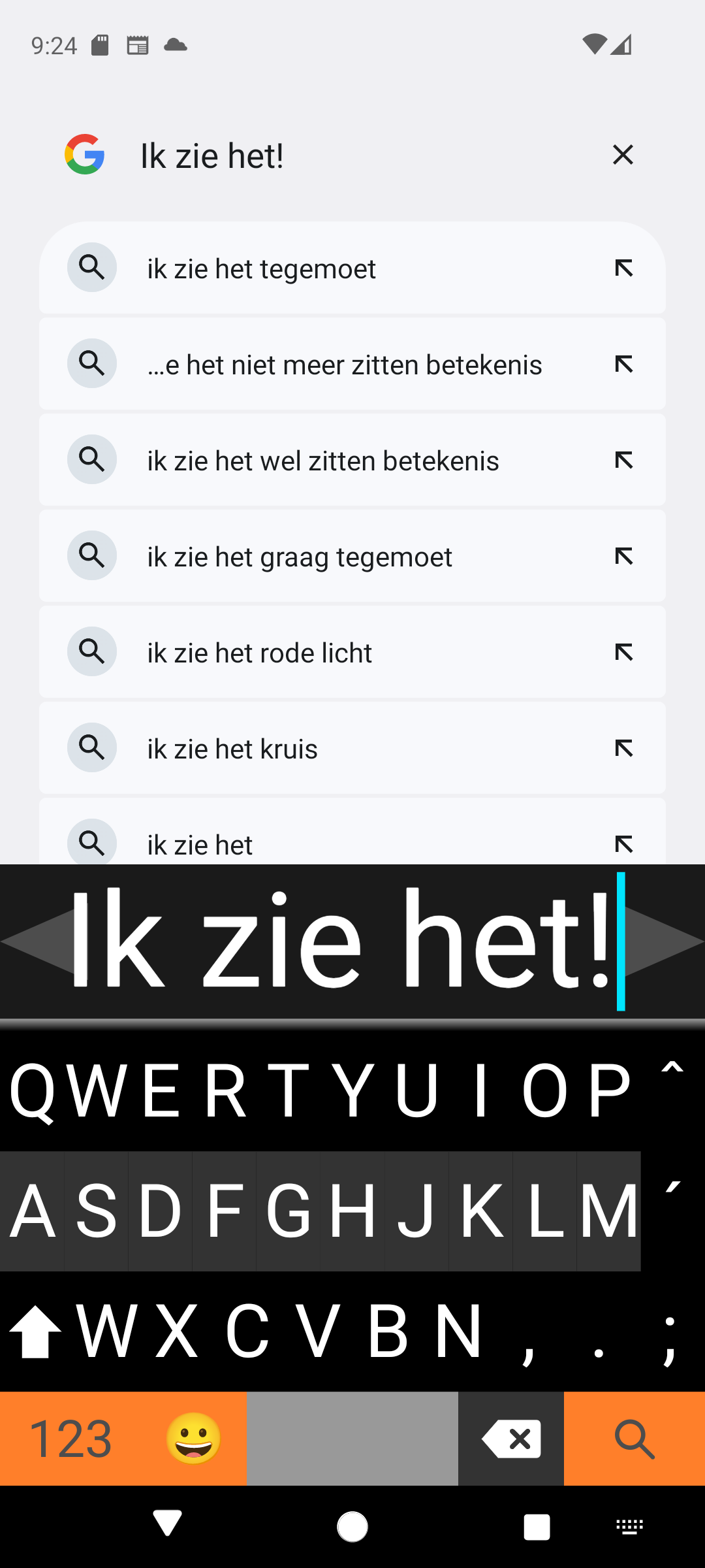 Viskey toetsenbord typweergave met grote voorbeeldtekst en contrastrijke toetsen